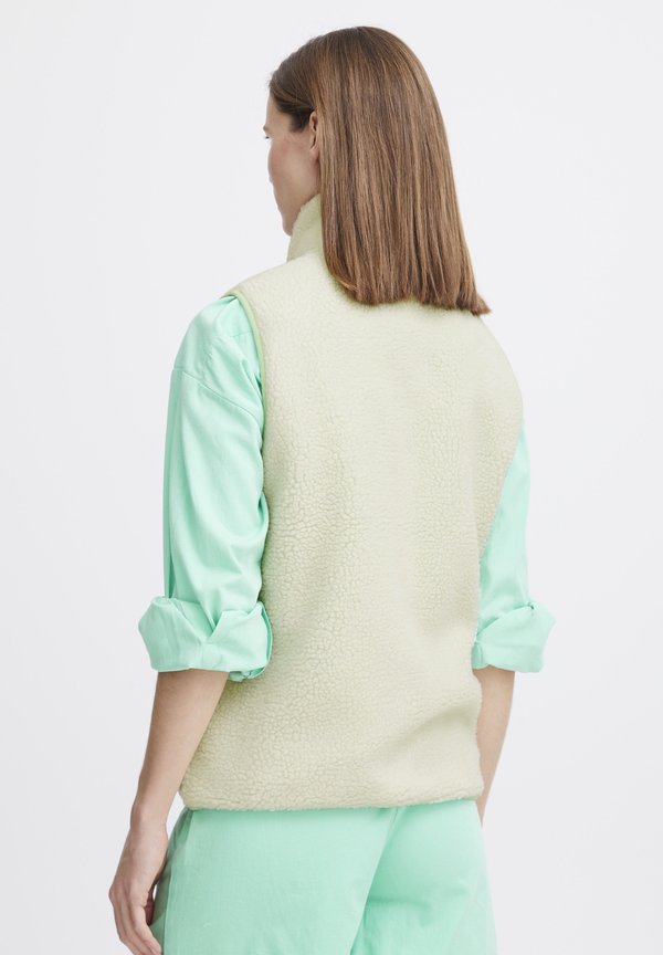 JCBerri - Waistcoat4