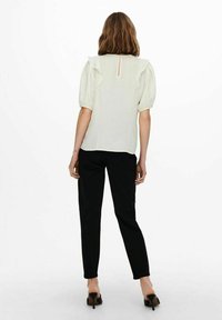 JDY JDYLARA  - Blusa - cloud dancer