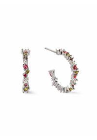 Hopeita rengaskorvakoru, jossa on erivärisiä jalokiviä suunnitellussa järjestyksessä. Korvakorut ovat sileäpintaiset ja niissä on turvallinen tappikiinnitys.