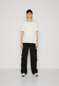 MSCH Copenhagen SMALL LOGO TEE - Basic T-shirt - white