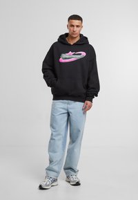 Upscale by Mister Tee SPEED LOGO - Hoodie - black