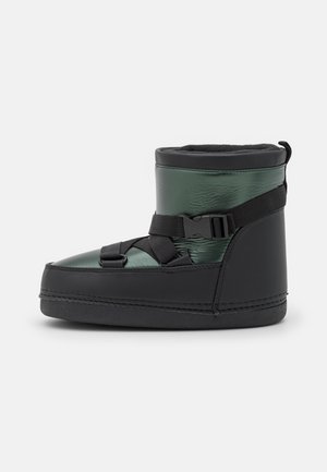 Winter boots - green
