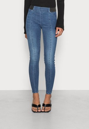 ONLWAUW - Jeans Skinny Fit - medium blue denim