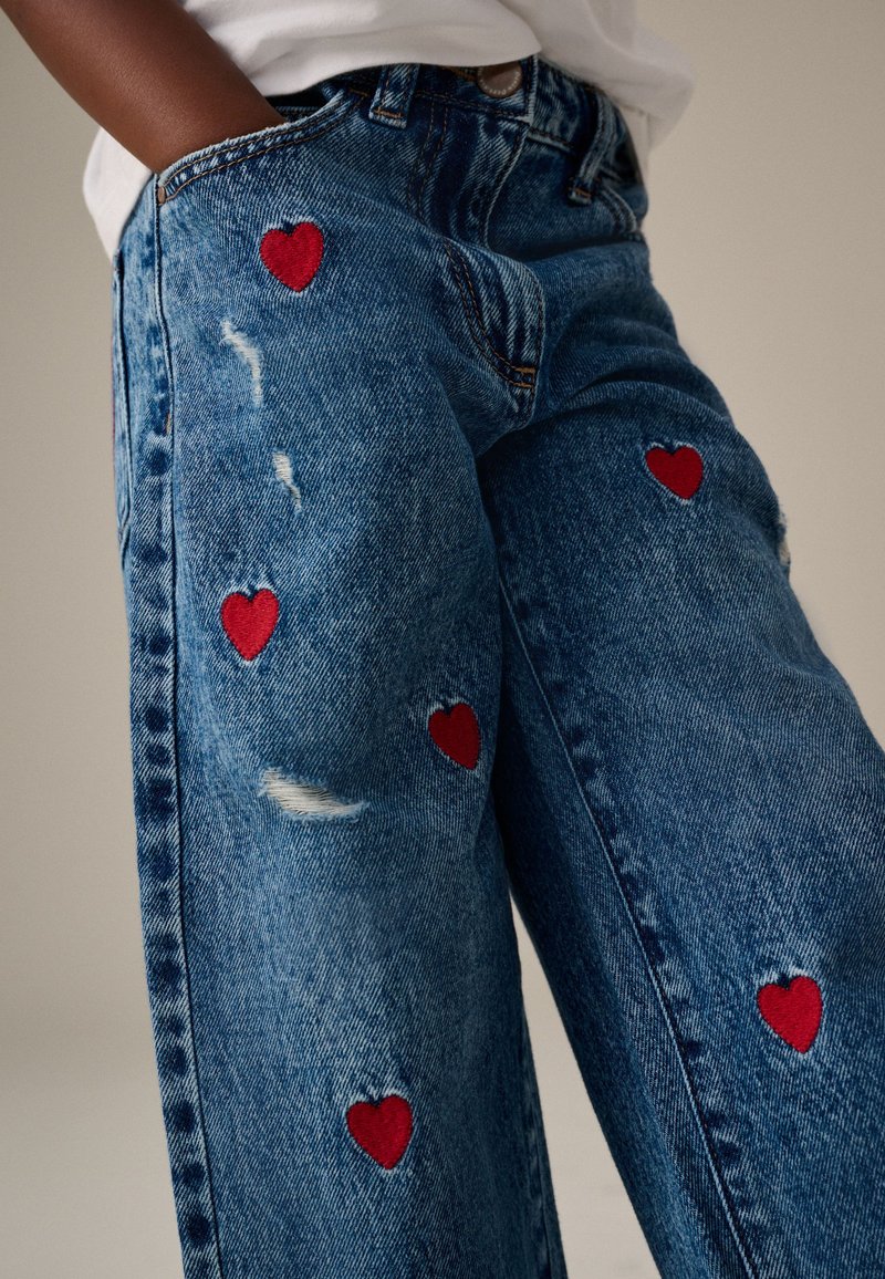 Jean mom poches coeur au dos Vertbaudet | La Redoute