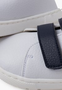 Pisamonas TIRAS ADHERENTES  - Tenisky - blanco y marino