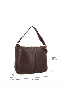 Sac à épaule en cuir marron avec bandoulière réglable, mesurant 30 cm de large, 29 cm de haut et 11 cm de profondeur sur fond blanc.