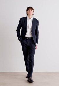 Thumbnail Image 2