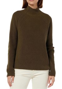 Dunkelolivgrüner Strickpullover mit hohem Kragen, gerippter Textur und langen Ärmeln. Das Design verfügt über Raglan-Nähte für optimale Bewegungsfreiheit.