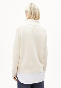 Thumbnail Image 3