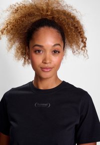 Hummel PAOLA REGULAR - T-shirts basic - black