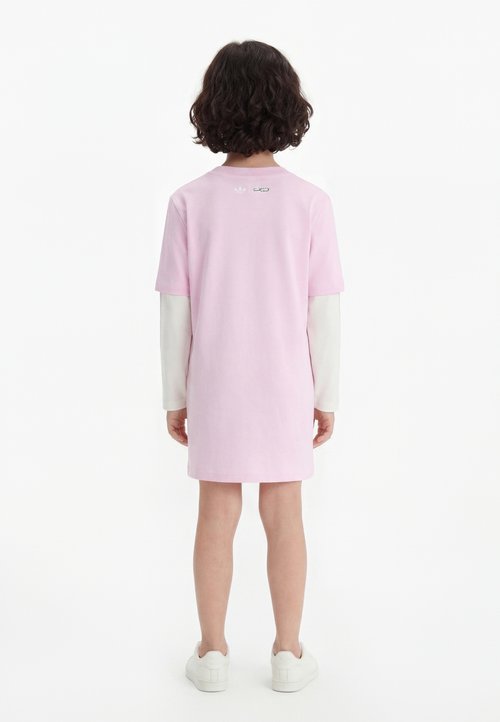 adidas TEE DRESS KIDS - Jersey dress - orchid fusion/off-white — photo 2