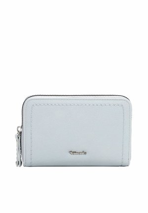Světlomodrá peněženka na zip z texturované umělé kůže. Má prošitý lem a malý stříbrný logo dole. Kompaktní obdélníkový tvar.