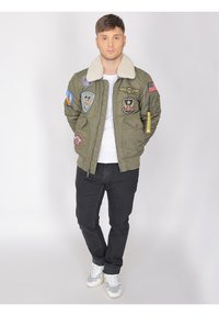 TOP GUN TOP GUN  - Bomberjacks - olive