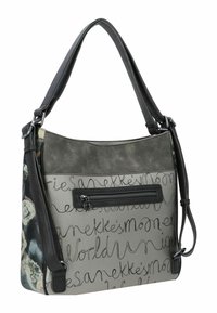 Borsa a tracolla grigia con motivo, dotata di una superficie texturizzata, una tasca con zip e dettagli in pelle nera. Include una tracolla resistente.