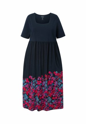 Námořnické modré květinové šaty s krátkými rukávy, čtvercovým výstřihem a nabíranou sukňou. Má živé červené a modré květinové vzory na lemu.