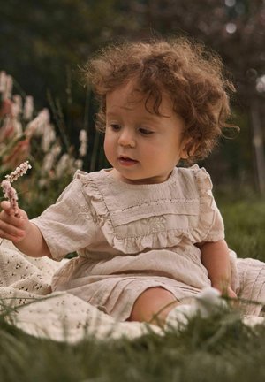 Lil' Atelier, DRESS LOOSE FIT - Robe de jour - pumice stone