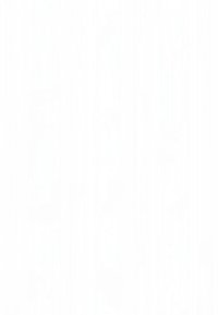 Witte gestructureerde muur met subtiele verticale lijnen en een gladde afwerking, wat zorgt voor een minimalistische uitstraling en een gelijkmatige lichtverdeling.