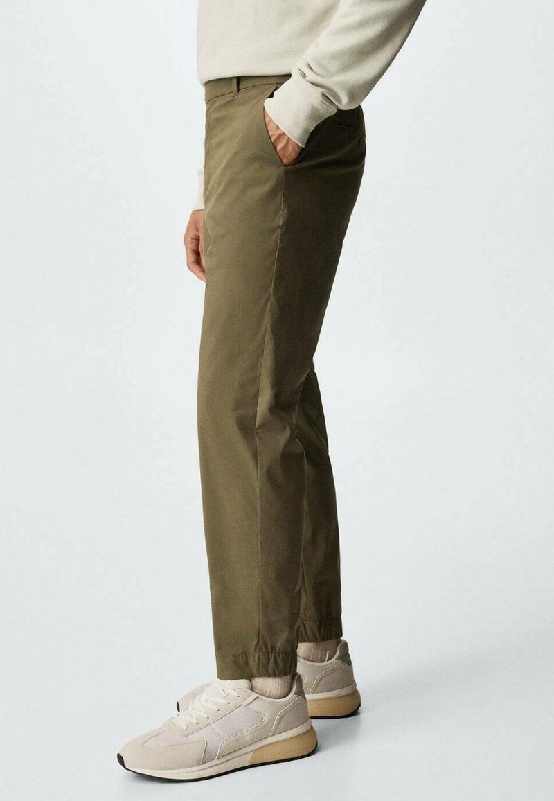 Herren Chinos | Mango POTASIO Chino khaki - QL72768 Herren Chinos | Mango POTASIO Chino khaki - QL72768