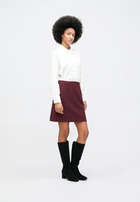 Rue de Femme OLANA SKIRT - Mini suknja - wine