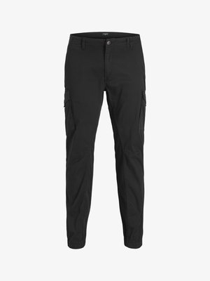 Pantalones cargo negros hechos de un tejido duradero, con bolsillos laterales, un bolsillo con cremallera, piernas ajustadas y puños elásticos.