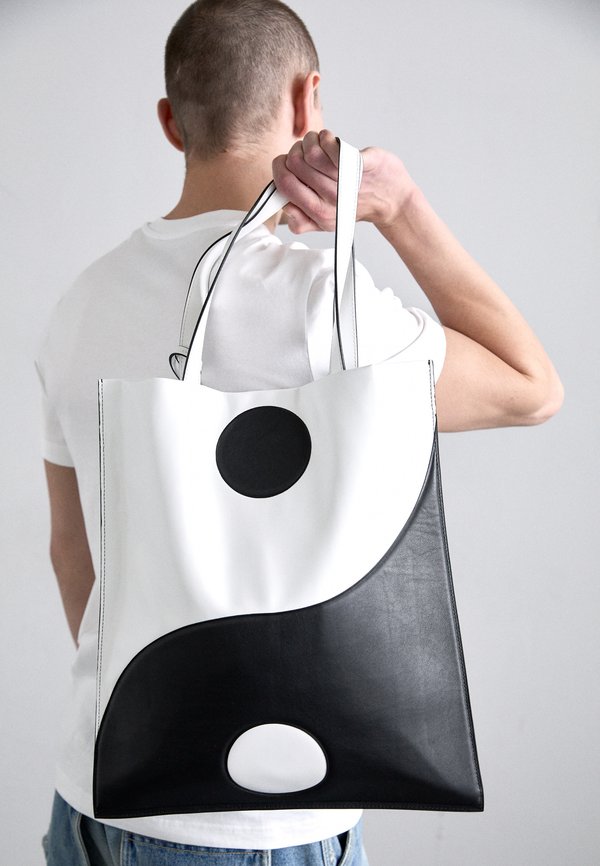 ICONIC ARCHIVE TAO UNISEX - Handbag4