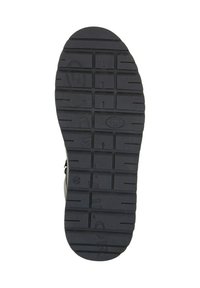 Suela de zapato de goma negra con un diseño de huella, que presenta líneas horizontales y verticales, y una punta redondeada para ofrecer tracción y durabilidad.