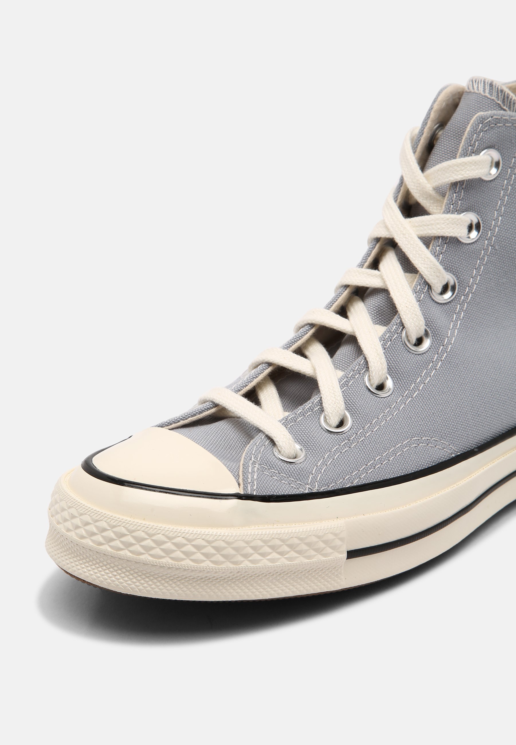 grey wolf converse