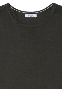 Ciemnozielony sweter z dzianiny z okrągłym dekoltem i prążkowanymi detalami. Metka z napisem "CECIL." Miękka tekstura o gładkim wykończeniu.