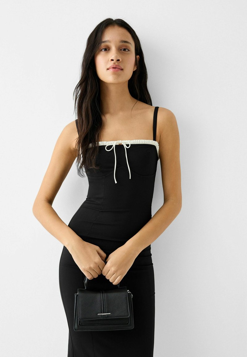 Bershka SAFFIANO - Käsilaukku - black