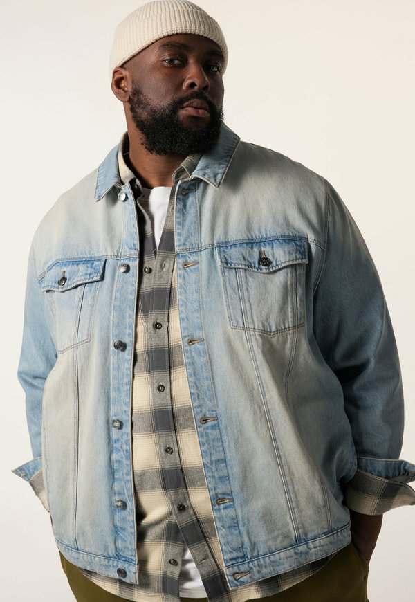 BREAST POCKETS - Jeansjacke - bleached denim