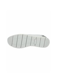 Sneaker sole in light gray rubber featuring horizontal and vertical grooves for traction, a rounded heel, and minimalistic design.