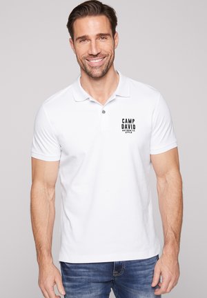 Camp David, CAMP DAVID BASIC PIKEE-POLO MIT LOGO-STICKEREI - Poloshirt - opticwhite