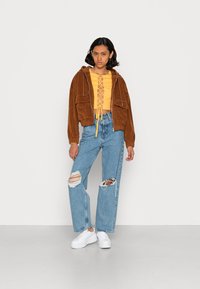The Ragged Priest LACY TEE - Casaco de malha - yellow