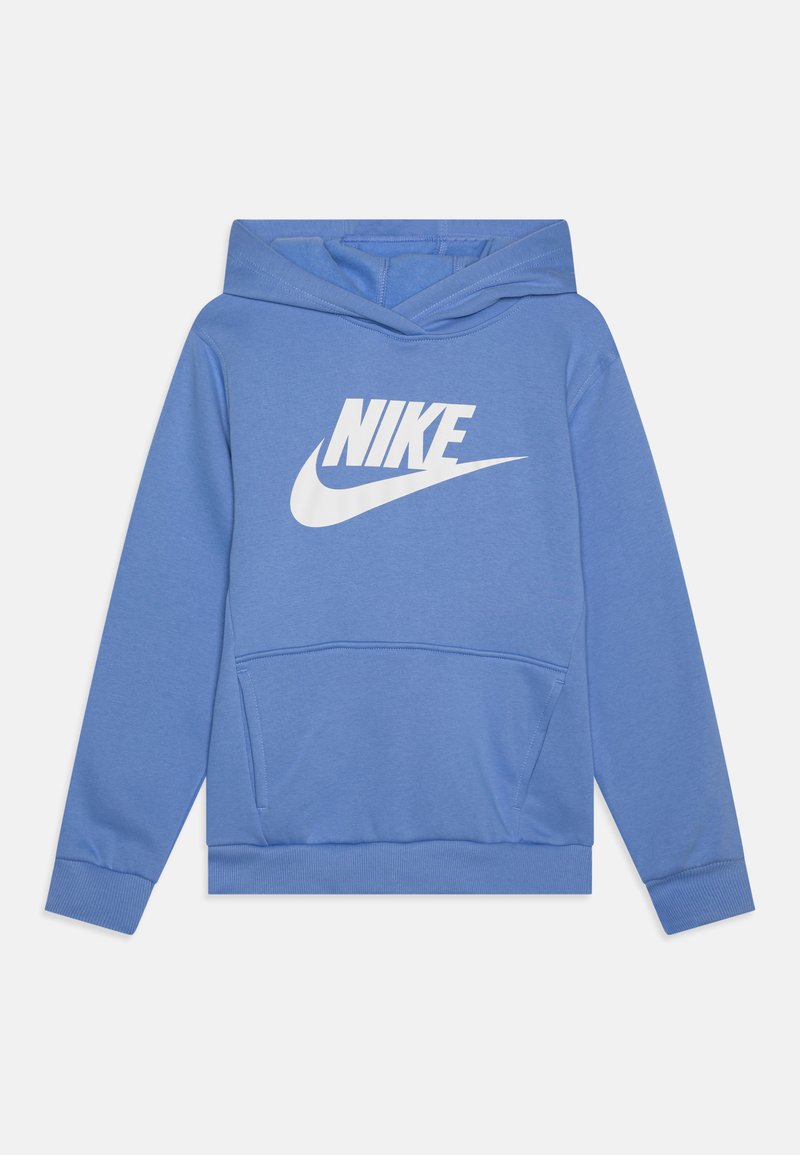 Kék Nike kapucnis pulóver kenguru zsebbel, húzózsinórral ellátott kapucnival, elülső részén nagy fehér Nike logóval, puha anyagból készült, bordázott mandzsettákkal.