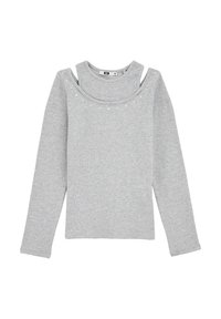 Grauer Langarm-Top mit gerippter Textur, das ein schulterfreies Design und kleine dekorative Nieten entlang des Halsausschnitts aufweist.