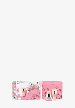 CLINIQUE'S HYDRATING HEROES - Gesichtspflegeset - -