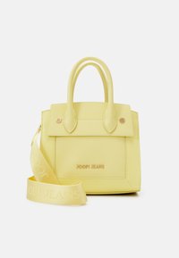 Seleccionado, yellow