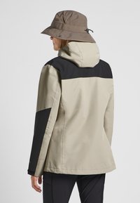 Jack Wolfskin Hut - cold coffee