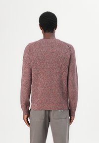 TOM TAILOR STRUCTURED MULTICOLOR CREW NECK  - Striktrøje - red/green/multi coloured