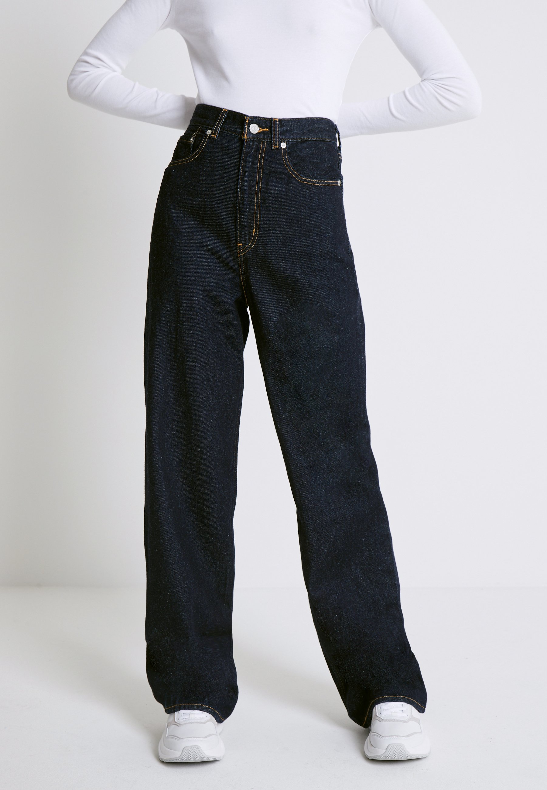 Levi's® HIGH LOOSE - Flared Jeans - gotta dip/black denim 