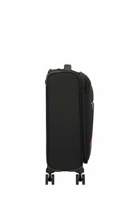 Valise noire à roulettes de forme rectangulaire, dotée d'une poignée supérieure et de fermetures éclair, texture lisse, et quatre roues pour une mobilité aisée.