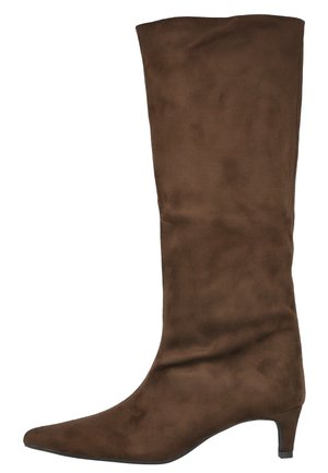 Botas - cafe