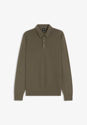 Polo à manches longues vert olive en tissu tricoté texturé, avec un col et une patte de boutonnage à deux boutons.