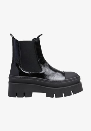 Ankle boots - black patent