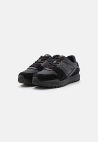 Calvin Klein Jeans TOOTHY RUN LACEUP  - Sneakers basse - triple black