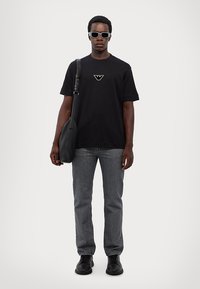 Emporio Armani Marškinėliai su spaudiniu - black