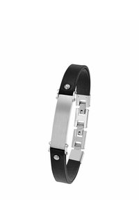 Pulsera de hombre de cuero negro y acero inoxidable con una placa rectangular en blanco y un cierre de hebilla.
