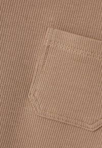 Lil' Atelier SLIM FIT - T-shirt basic - mocha meringue