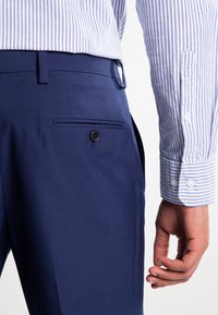 Next Trousers - Suit Trousers Slim Fit - Anzughose - blue/blau - Zalando.ch