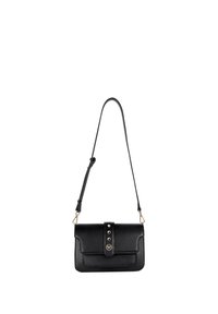 Sac bandoulière en cuir noir avec sangle réglable, fermeture à rabat avant et quatre clous décoratifs argentés en forme de cœur.